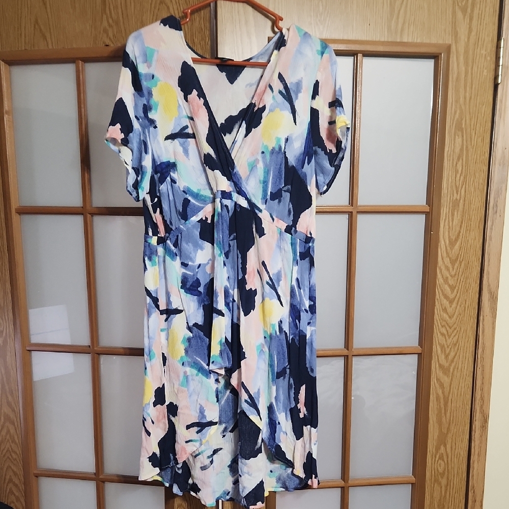 Torrid Babydoll Tunic Watercolor Print Size 1x